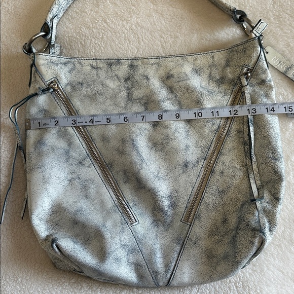 Nino Bossi Genuine Leather Distressed Shoulder Bag - Picture 8 of 11